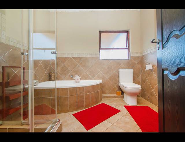 3 BEDROOM HOUSE FOR SALE IN NORTH RIDING